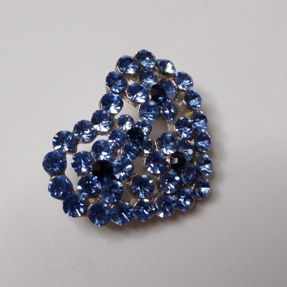 Blue Glass And Metal Heart With Flowers Brooch - Picture 3 of 14